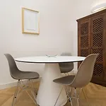 Milosrdnych Πράγα