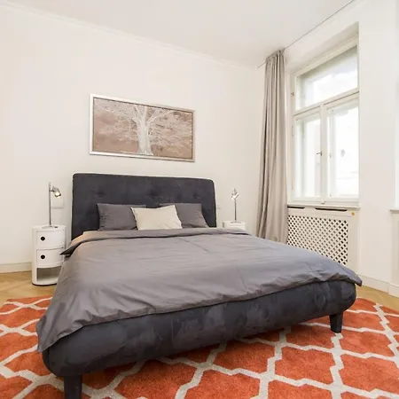 Milosrdnych פראג